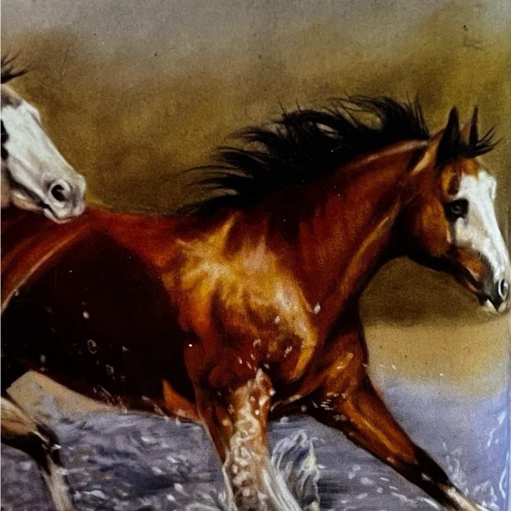 Hand painted vintage 9oz “wild horse” flask (signed) - Picture 7 of 7